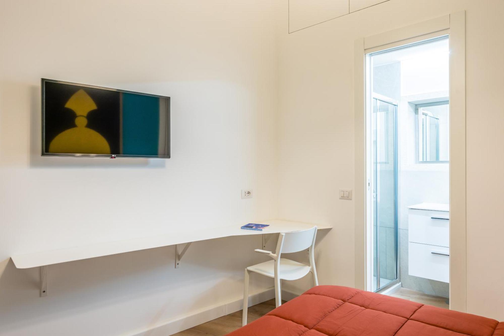 Lioy 25 By Napoliapartments Buitenkant foto