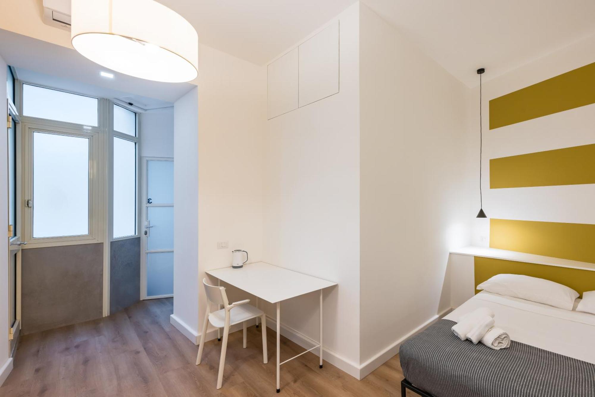 Lioy 25 By Napoliapartments Buitenkant foto